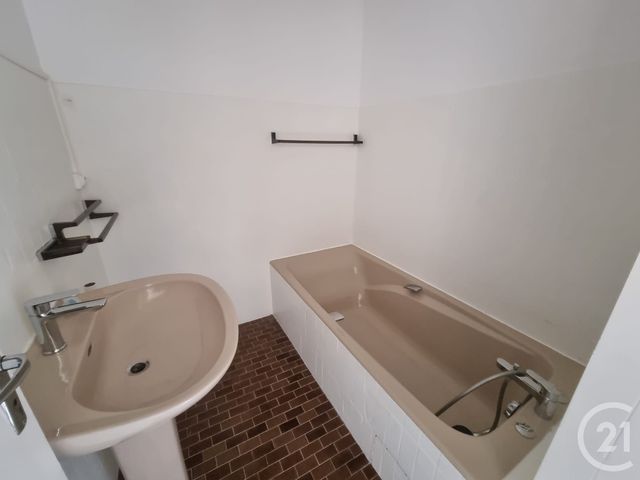 Appartement à louer - 2 pièces - 43.51 m2 - SARLAT LA CANEDA - 24 - AQUITAINE - Century 21 Patrimoine 24
