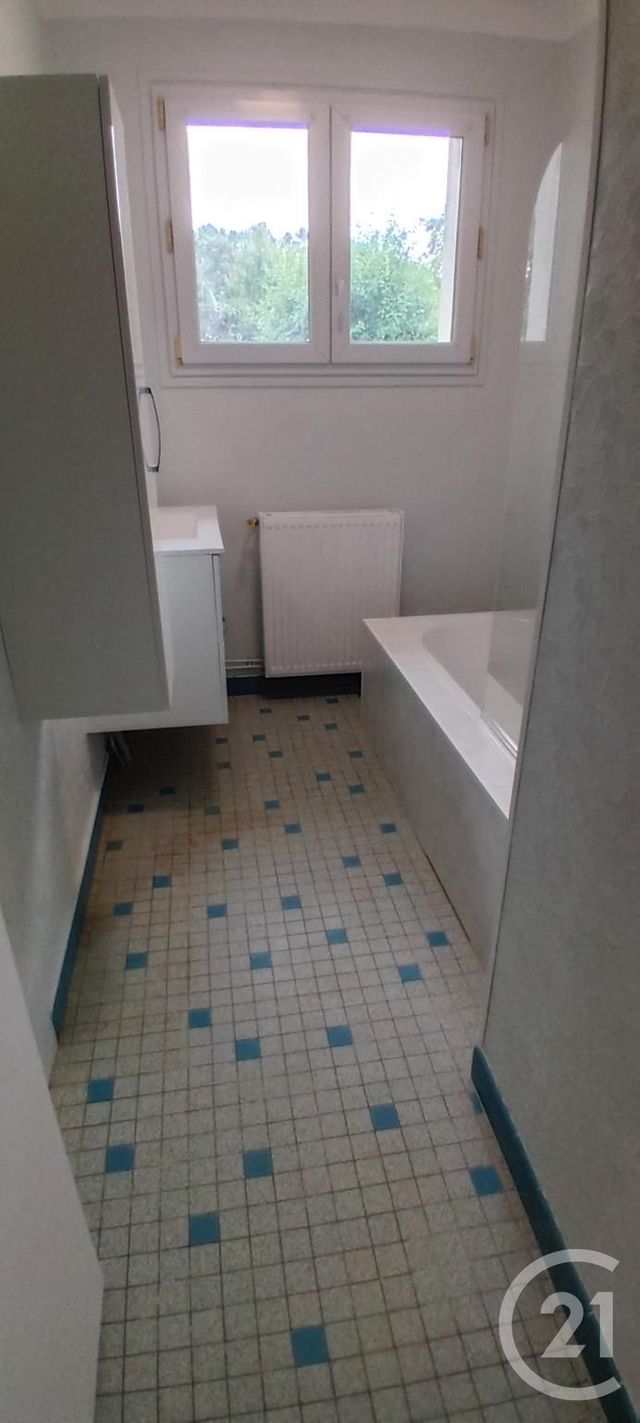 Appartement F3 à louer - 3 pièces - 69.96 m2 - SARLAT LA CANEDA - 24 - AQUITAINE - Century 21 Patrimoine 24