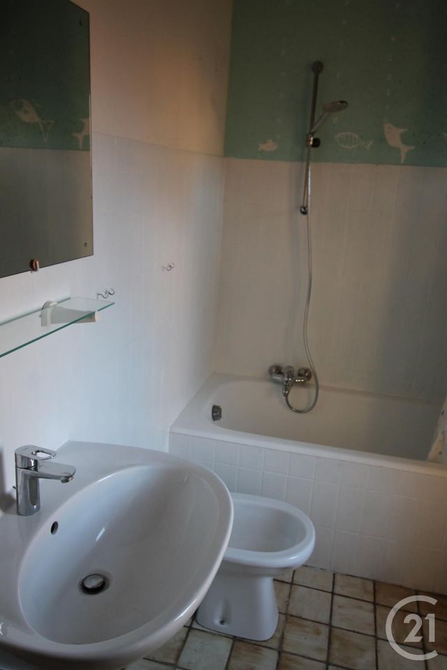 Appartement à louer - 2 pièces - 45.23 m2 - SARLAT LA CANEDA - 24 - AQUITAINE - Century 21 Patrimoine 24