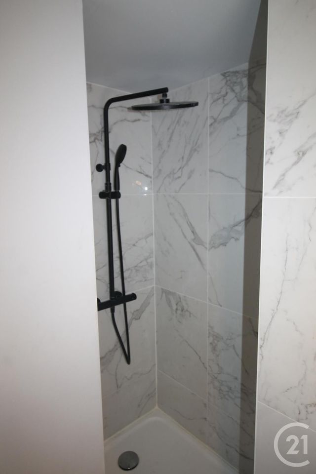 Appartement Studio à louer - 1 pièce - 15.65 m2 - SARLAT LA CANEDA - 24 - AQUITAINE - Century 21 Patrimoine 24