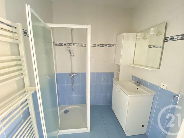 Appartement Studio à louer - 1 pièce - 30.53 m2 - SARLAT LA CANEDA - 24 - AQUITAINE - Century 21 Patrimoine 24