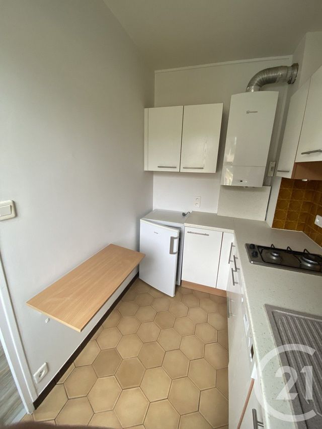 Appartement Studio à louer - 1 pièce - 30.53 m2 - SARLAT LA CANEDA - 24 - AQUITAINE - Century 21 Patrimoine 24