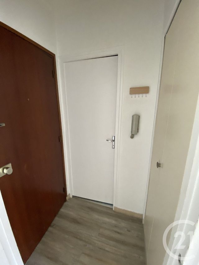 Appartement Studio à louer - 1 pièce - 30.53 m2 - SARLAT LA CANEDA - 24 - AQUITAINE - Century 21 Patrimoine 24