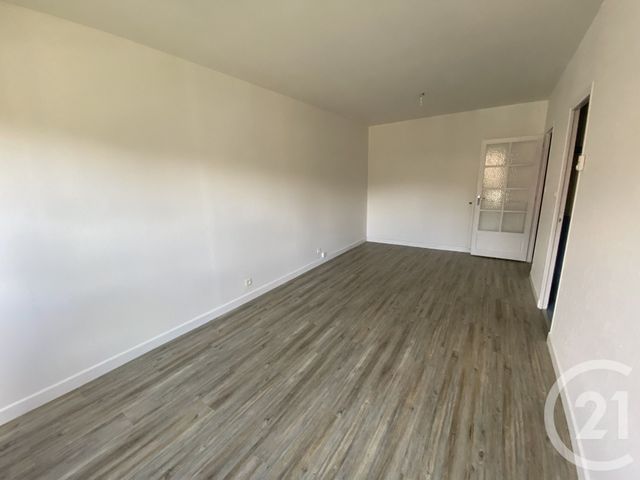 Appartement Studio à louer - 1 pièce - 30.53 m2 - SARLAT LA CANEDA - 24 - AQUITAINE - Century 21 Patrimoine 24