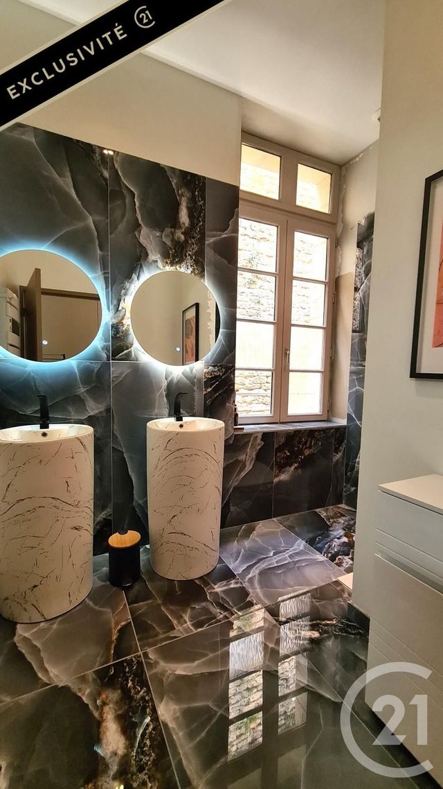 Appartement F3 à vendre - 3 pièces - 92.5 m2 - SARLAT LA CANEDA - 24 - AQUITAINE - Century 21 Patrimoine 24