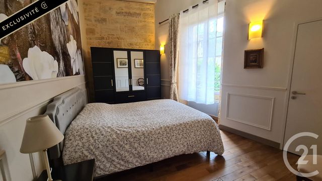 Appartement F3 à vendre - 3 pièces - 92.5 m2 - SARLAT LA CANEDA - 24 - AQUITAINE - Century 21 Patrimoine 24