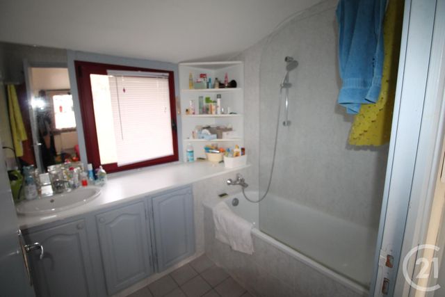 maison à louer - 4 pièces - 99.55 m2 - CENAC ET ST JULIEN - 24 - AQUITAINE - Century 21 Patrimoine 24