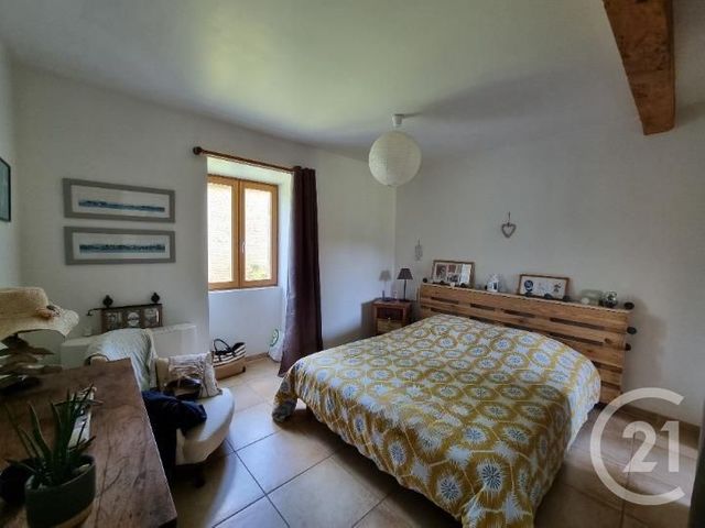 maison à louer - 5 pièces - 98.06 m2 - CENAC ET ST JULIEN - 24 - AQUITAINE - Century 21 Patrimoine 24