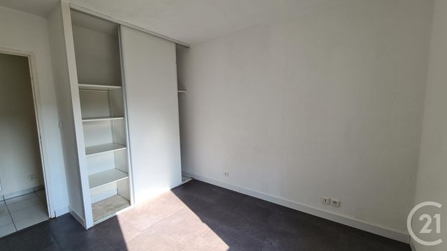 Appartement T3 à vendre - 3 pièces - 57.7 m2 - SARLAT LA CANEDA - 24 - AQUITAINE - Century 21 Patrimoine 24