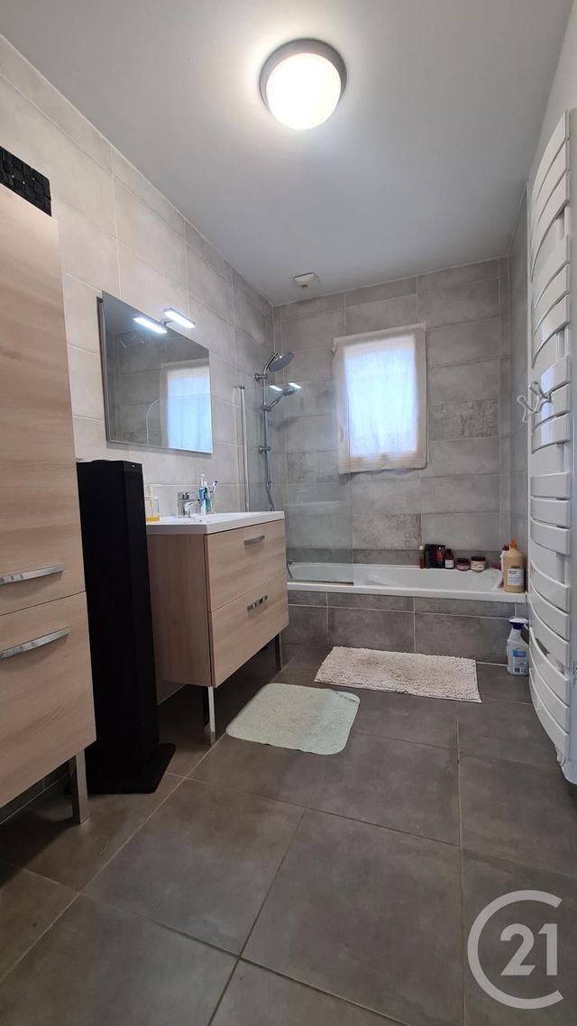maison à louer - 4 pièces - 93.91 m2 - CASTELS ET BEZENAC - 24 - AQUITAINE - Century 21 Patrimoine 24