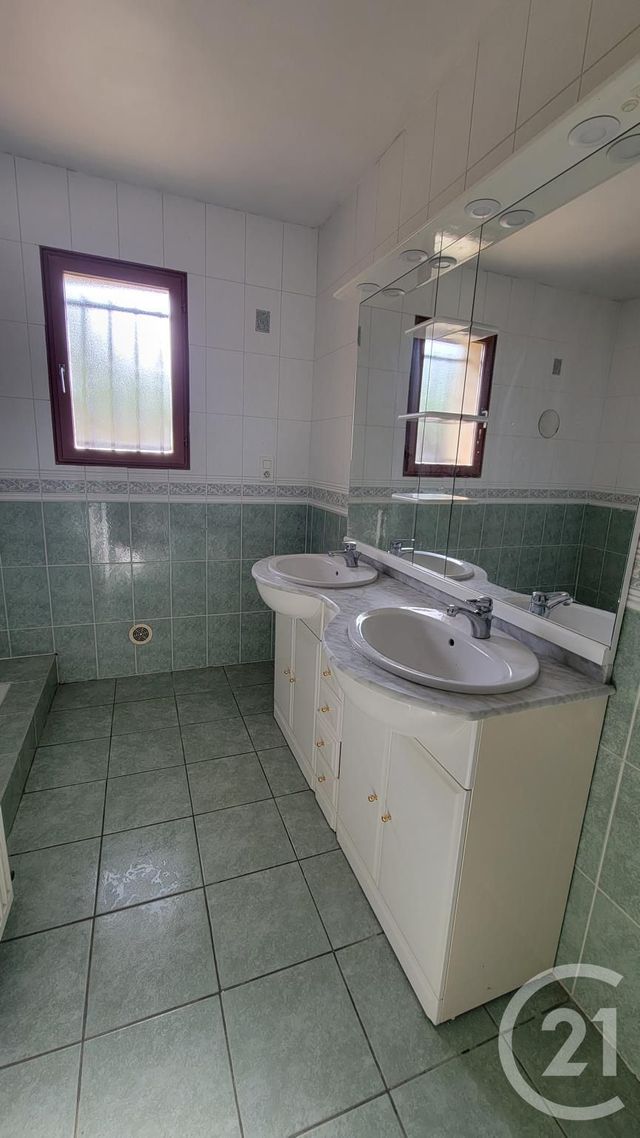 maison à louer - 4 pièces - 89.38 m2 - MARCILLAC ST QUENTIN - 24 - AQUITAINE - Century 21 Patrimoine 24
