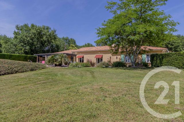 maison à vendre - 5 pièces - 160.6 m2 - ST CYBRANET - 24 - AQUITAINE - Century 21 Patrimoine 24