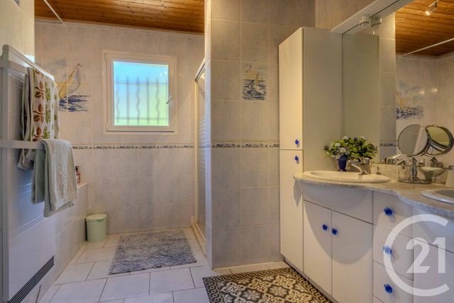 maison à vendre - 5 pièces - 160.6 m2 - ST CYBRANET - 24 - AQUITAINE - Century 21 Patrimoine 24