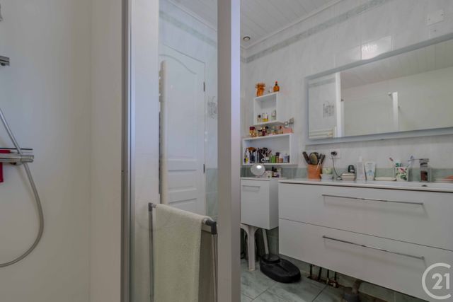 maison à vendre - 5 pièces - 160.6 m2 - ST CYBRANET - 24 - AQUITAINE - Century 21 Patrimoine 24