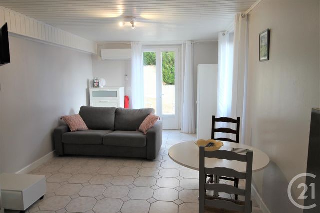 Appartement Studio à louer - 1 pièce - 26.61 m2 - SARLAT LA CANEDA - 24 - AQUITAINE - Century 21 Patrimoine 24