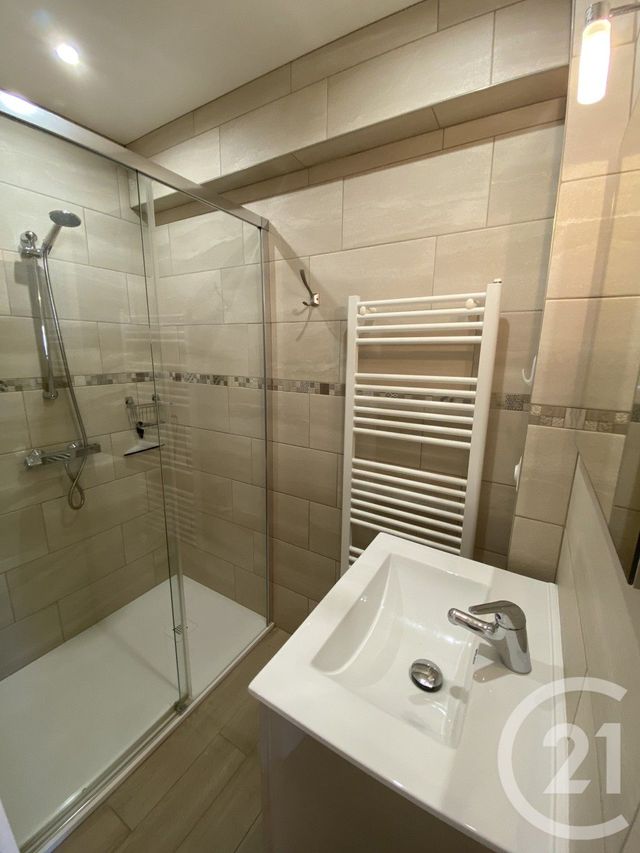 maison à louer - 6 pièces - 200.35 m2 - SARLAT LA CANEDA - 24 - AQUITAINE - Century 21 Patrimoine 24