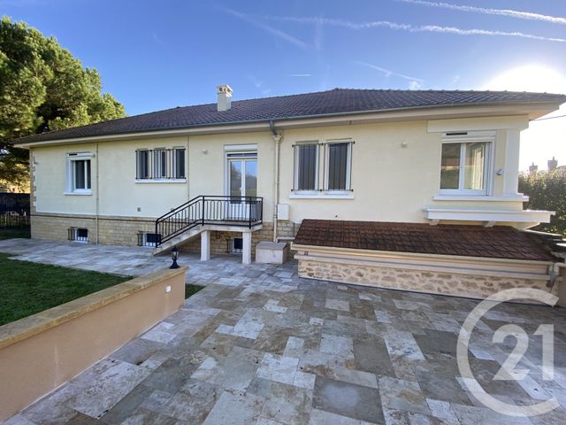 maison à louer - 6 pièces - 200.35 m2 - SARLAT LA CANEDA - 24 - AQUITAINE - Century 21 Patrimoine 24